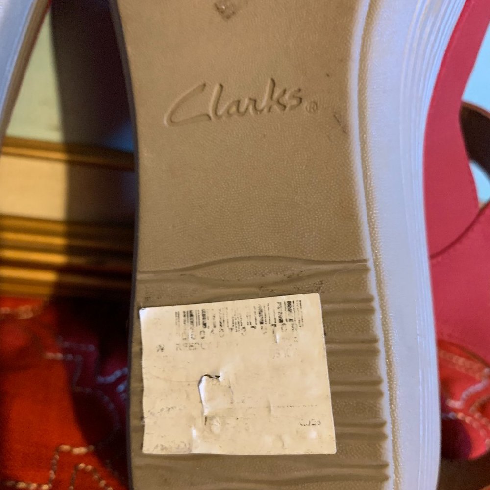 Clarks Red Suede Wedge Sandals - Picture 8 of 12